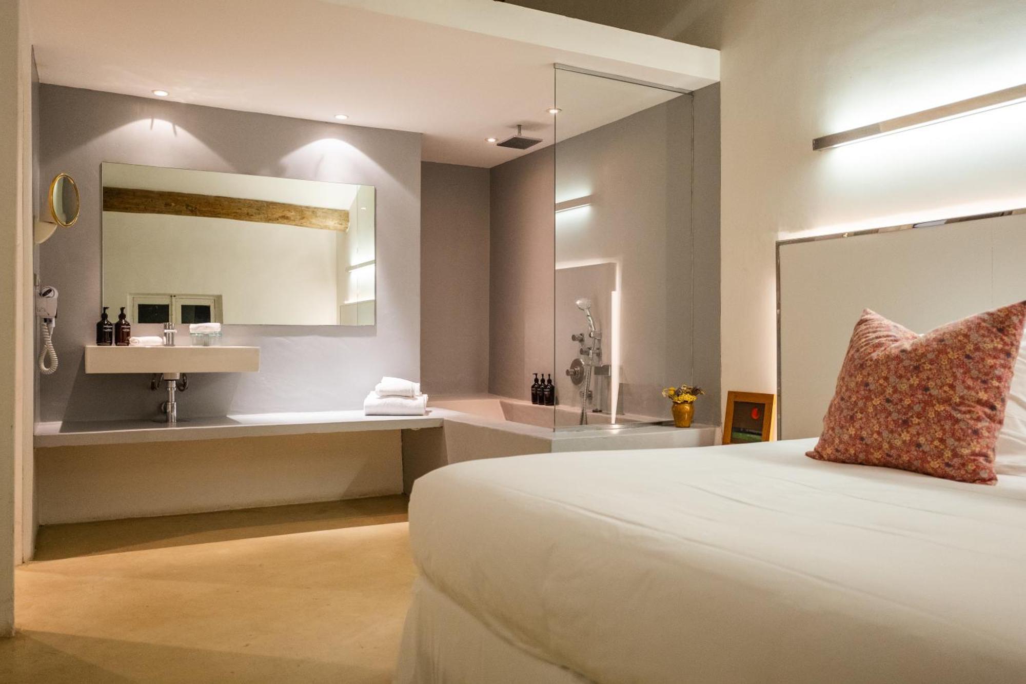 Le Galinier Lourmarin, A Beaumier Guesthouse ภายนอก รูปภาพ